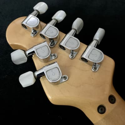 MUSICMAN AXIS EX d-tuna 検 EVH wolfgang Ernie Ball Music Man AXIS EX Guitar History and Comparison