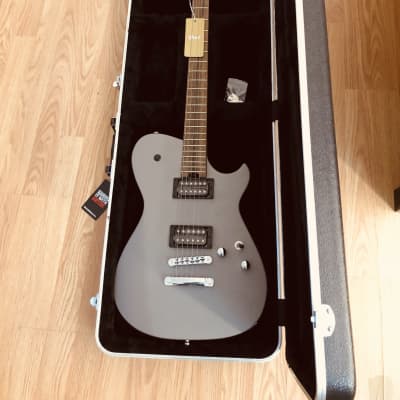Cort MBM1SS META Matthew Bellamy Sign. Basswood Body Maple Neck 6-String Electric Guitar w/Hard Case image 9