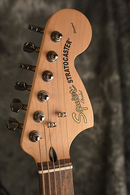 Squier by Fender Standard Fat Stratocaster Silver Sparkle w