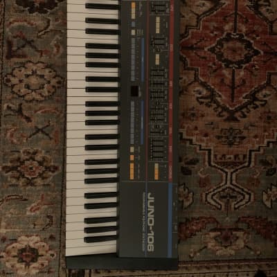 Roland Juno-106 61-Key Programmable Polyphonic Synthesizer 1984 - 1985 - Black