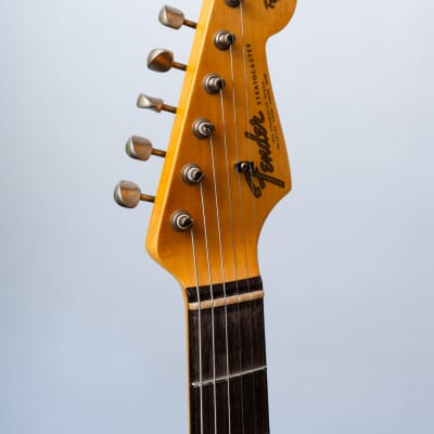 Fender Custom Shop '64 Stratocaster Journeyman Relic 2023 - Target 3-Tone Sunburst image 4