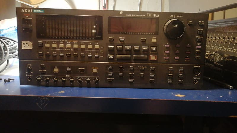 AKAI hard disk recorder DR16