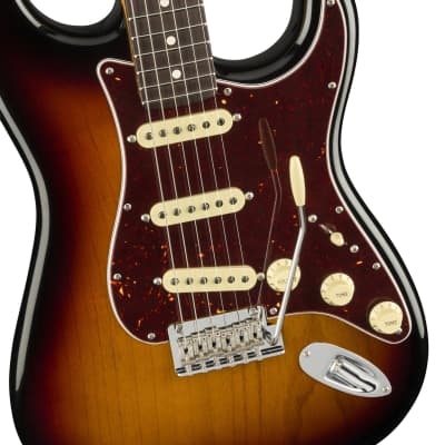 Fender American Professional II Stratocaster Rosewood Fingerboard, 3-Color Sunburst image 4