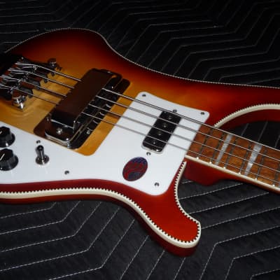 2023 Limited Edition Rickenbacker 4003 CB AUT Bass - SATIN Autumnglo - Checkerboard Binding image 20