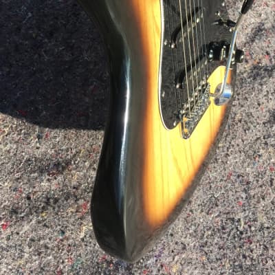 Fender Stratocaster 1979 Sunburst Rosewood Fingerboard image 5