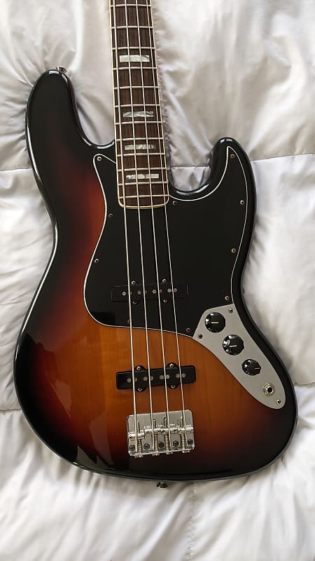 Fender Classic Series 70’s Jazz Bass MIM Made In Mexico 2010 Hipshot D-tuner incredible playing & sounding instrument image 1
