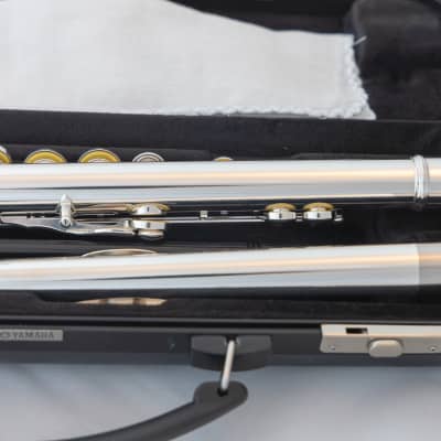Yamaha YFL-200AD II Advantage Student Flute *Cleaned & Serviced *Ready to play image 5
