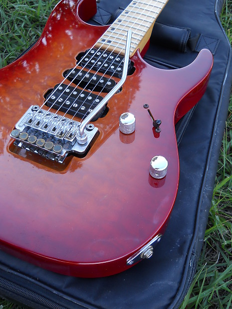 1992 Washburn MG104 Hand Made Chicago USA Electric Guitar 1992 Washburn MG104 Hand Made Chicago USA Electric Guitar