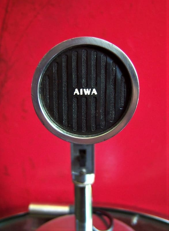 Vintage 1960's Aiwa DM-47 dynamic microphone Satin Chrome High Z w cable