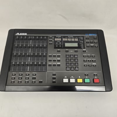 Roland BRIDGE CAST Dual-Bus Gaming Mixer - Ice White | Reverb