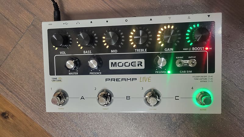 Mooer Preamp Live