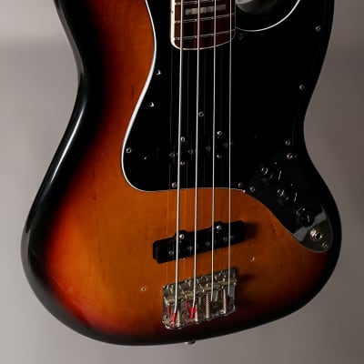 Fender American Vintage '75 Jazz Bass with Rosewood Fretboard 1999 - 3-Color Sunburst image 2