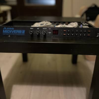 Alesis Midiverb II 16-Bit Digital Effects Processor 1990s - Black image 4