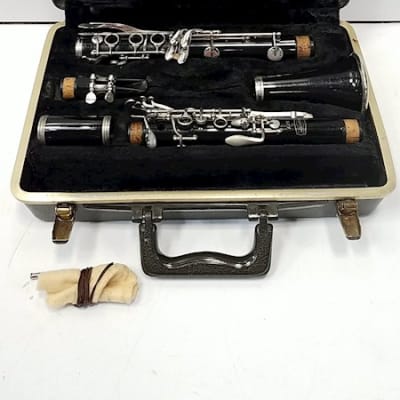 Selmer Bundy 577 Soprano Clarinet with case, USA. image 1