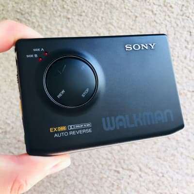 [RARE FULL SET] Sony WM600 Walkman Cassette Player, TOP SHAPE, Working ! image 4