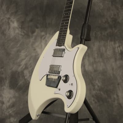 1970's Ovation BREADWINNER White with very early features image 7