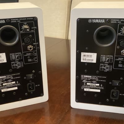 Yamaha HS5 5" Powered Studio Monitor (Single) 2015 - Present - White image 5