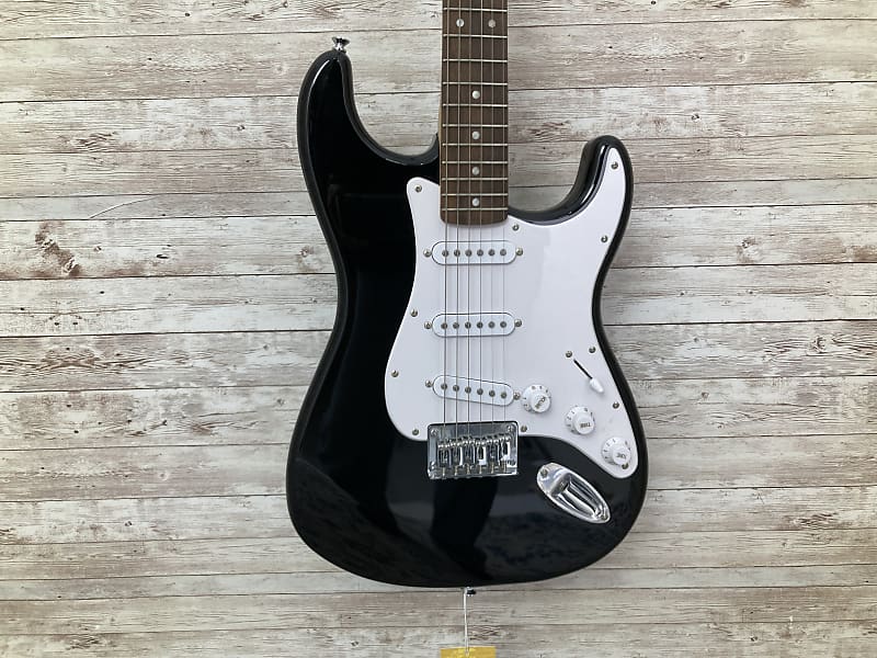 Squier Standard Stratocaster 1989 - 2000 | Reverb