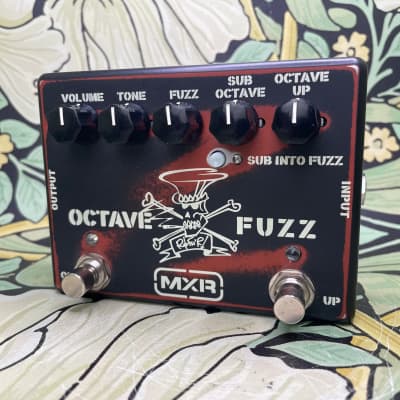 お気に入りの ギター SF01 Fuzz Octave Slash MXR ギター