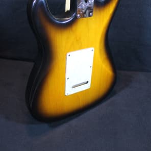 Fender Buddy Guy Signature Stratocaster 1995 Sunburst image 3
