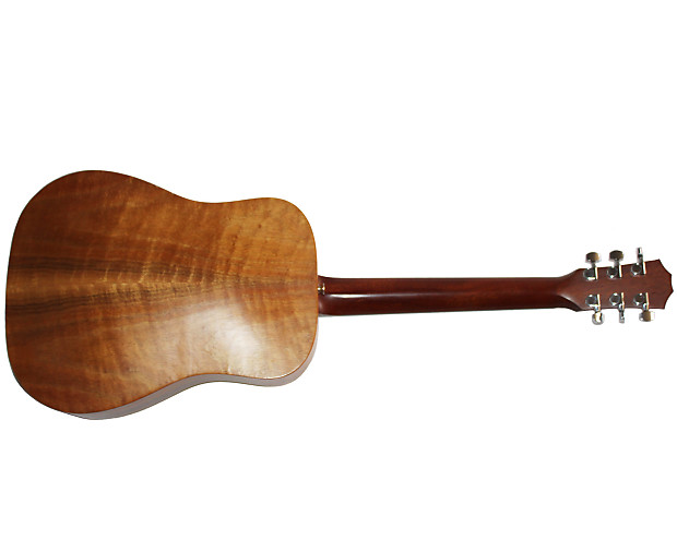 Taylor Academy 20e Dreadnought Acoustic-Electric Guitar Walnut