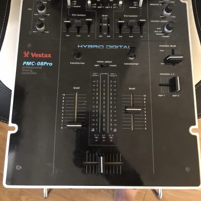 Vestax Pmc 08 pro hybrid digital scratch mixer 2008 Black