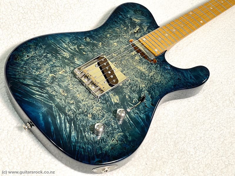 Fibenare Roadmaster '56 (24 fret) 2020 - Burl Maple Blue