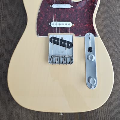 Fender Deluxe Nashville Telecaster with Maple Fretboard 2014 - Honey Blonde for sale