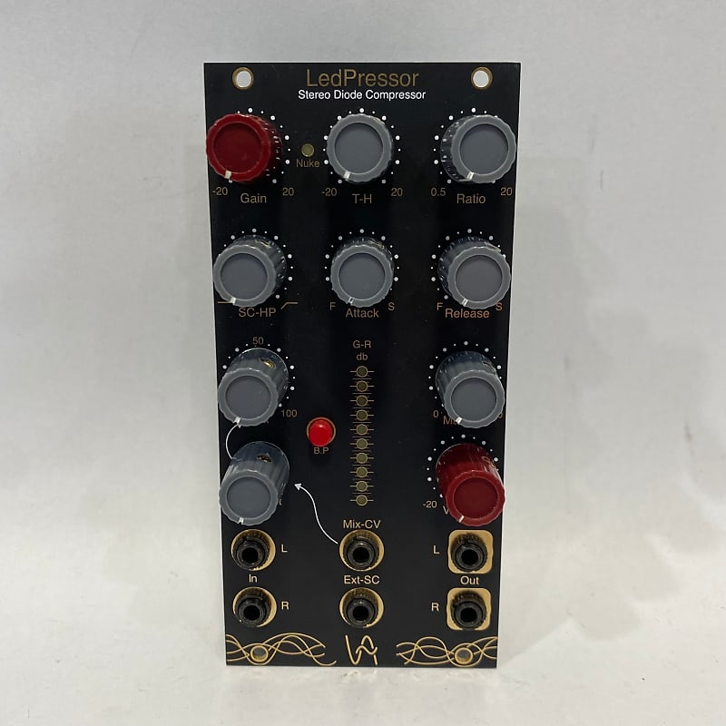 VoicAs LED Pressor