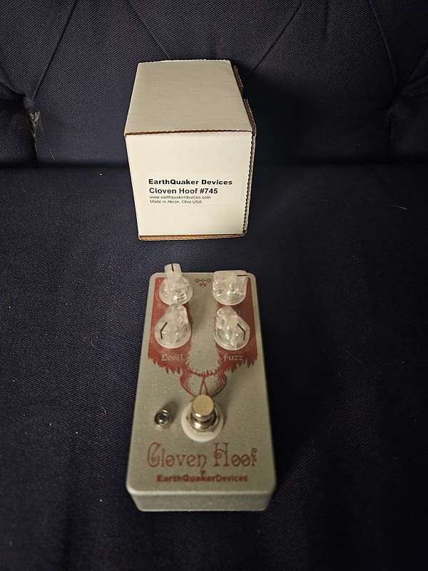 EarthQuaker Devices Cloven Hoof ファズ Cloven Hoof Fuzz Grinder — EarthQuaker Devices