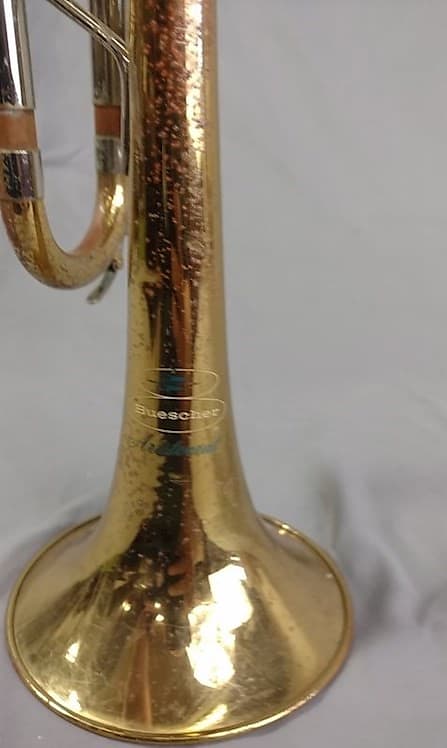 Buescher Aristocrat Trumpet, USA, Brass with case mouthpiece Buescher Aristocrat Trumpet, USA, Brass with case mouthpiece