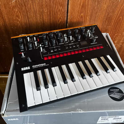 KORG MONOLOGUE-BK monophonic analogue synthesizer w/ box