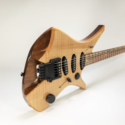 Downes Guitars Model 101ST - Figured maple top headless 6-string image 4