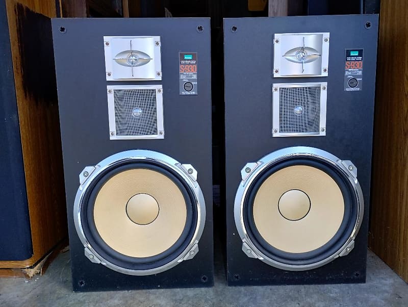 Sansui S930 speakers in very good condition - 1970&#039;s  			