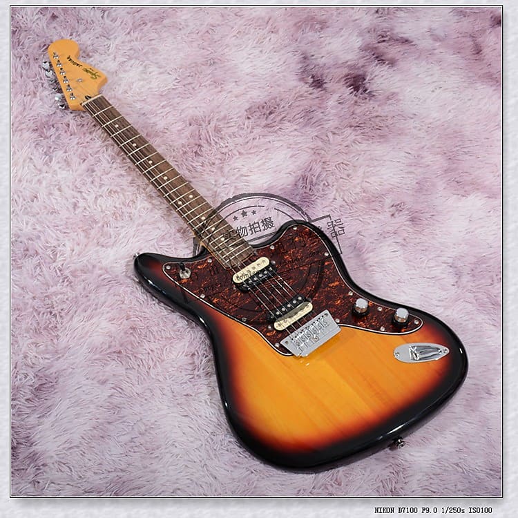 Squier / Vintage Modified Jaguar HH 美品 Squier Vintage Modified Jaguar HH Sunburst 2010 – Chicago