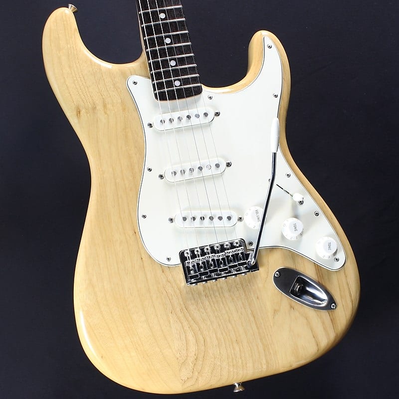 Fender Made in Japan USED Used Heritage 70s Stratocaster
