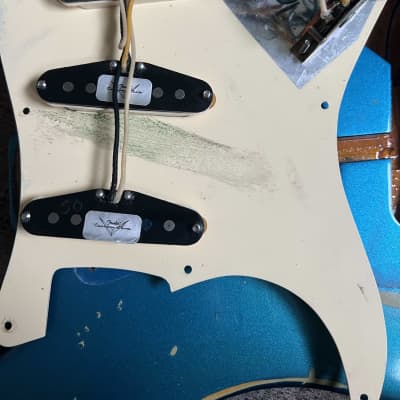 Fender American Vintage '57 Stratocaster 1990s - Relic Blue image 21