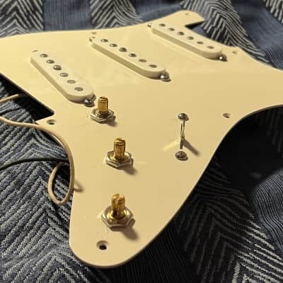 Charles Guitars Fender 50s Stratocaster 8-Hole Pickguard 1-Ply FRALIN LOADED image 2
