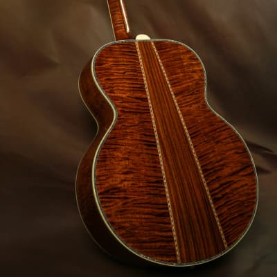 Gibson SJ-200 Masterpiece Custom Acoustic Guitar J-200 image 6
