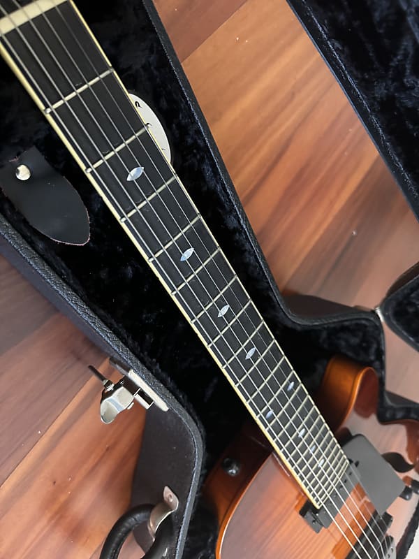 Sadowsky Archtop Series SS-15 Sienna Burst with hard case