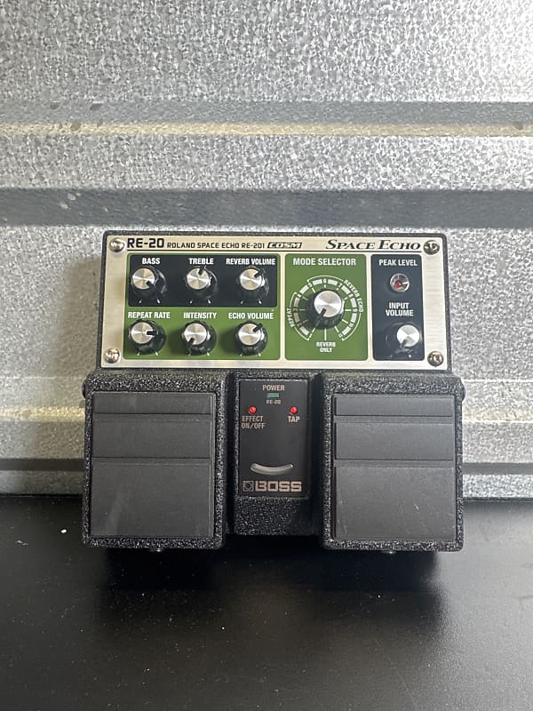 Boss RE-20 Space Echo