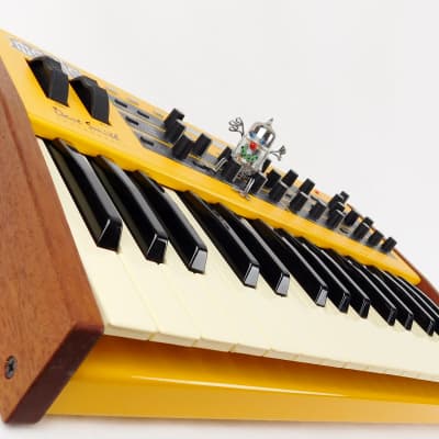 DSI Dave Smith Mopho Synthesizer Keyboard + OVP + Top Zustand + 1,5J Garantie