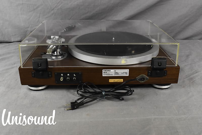 Micro DD-8 Turntable in Very Good Condition