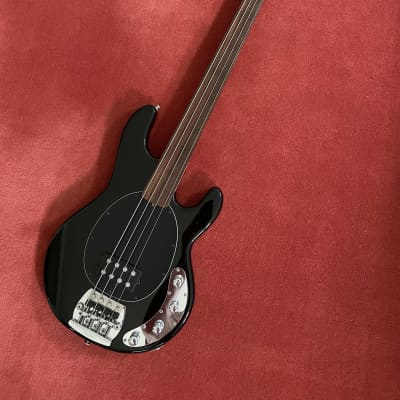 Ernie Ball Music Man StingRay 4 H 1991 - 1998 | Reverb
