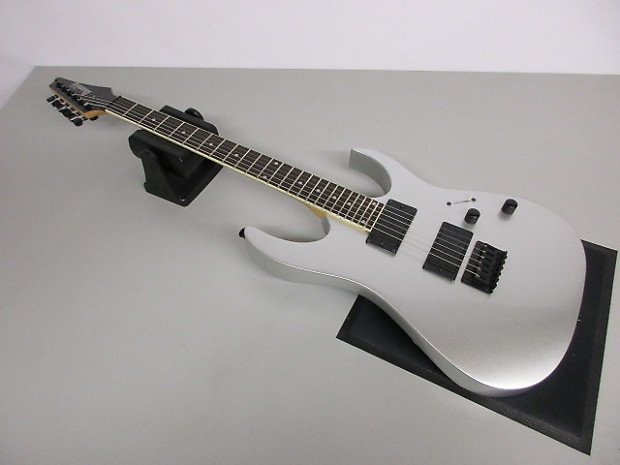 Ibanez gio silver deals