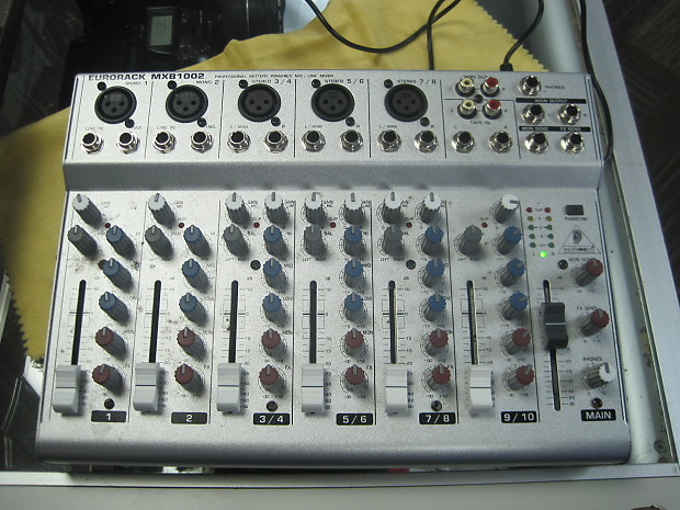 Behringer EuroRack MXB 1002 grey | Reverb
