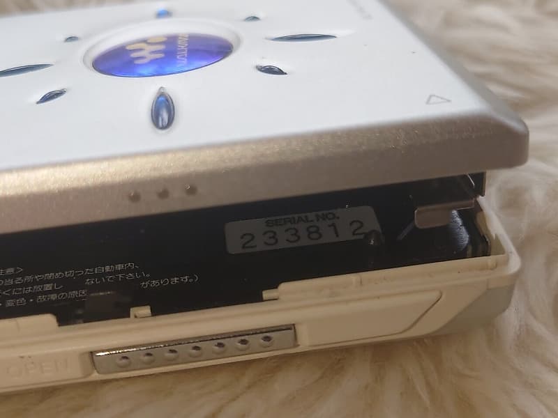 SONY MD WALKMAN MZ-E500 - ポータブルプレーヤー