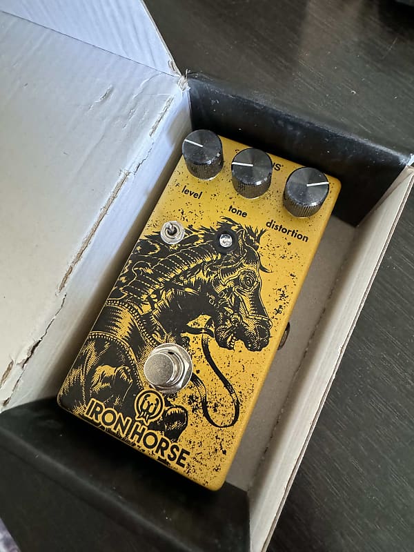 Walrus Audio Iron Horse V2