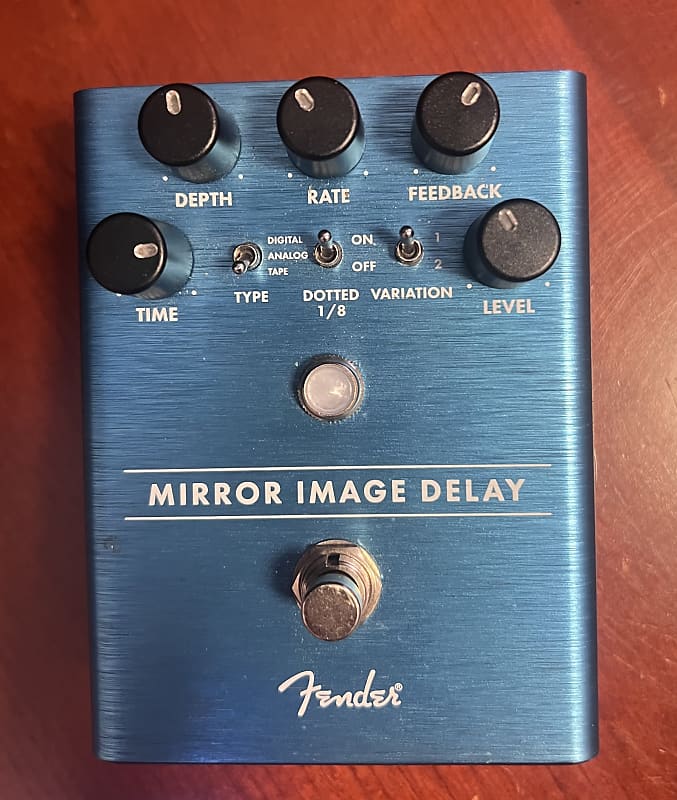 Fender Mirror Image Delay