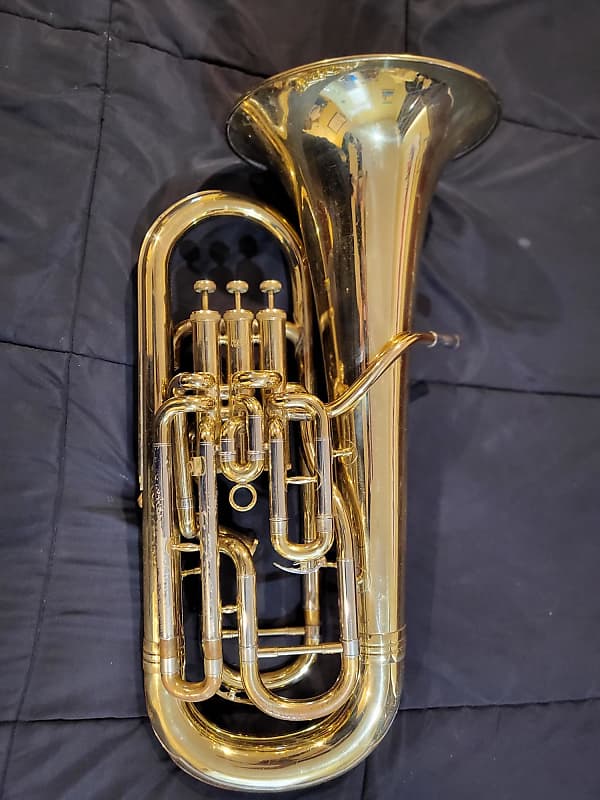 Yamaha YEP- 641 Professional 4 valve compensating euphonium lacquer